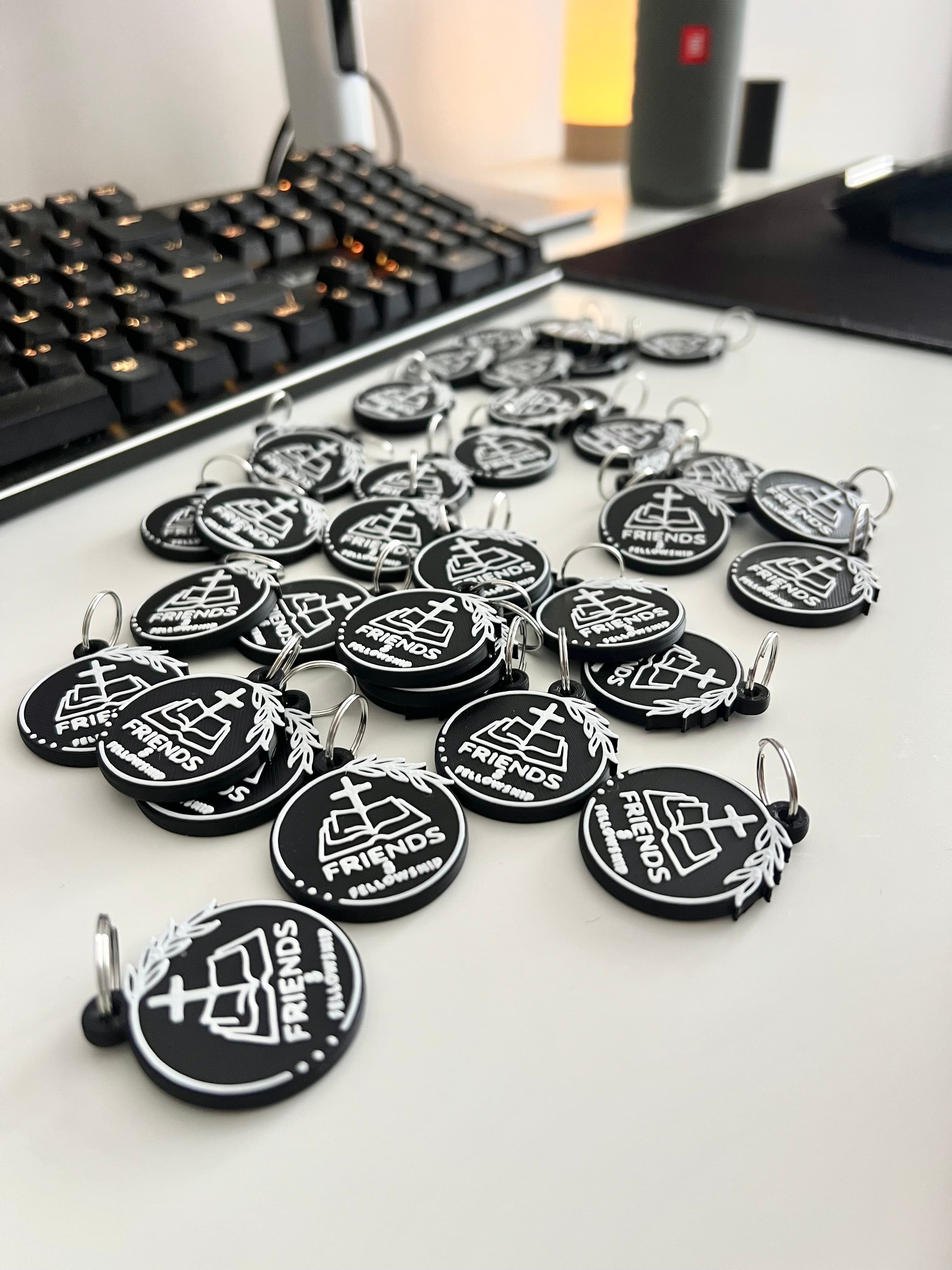 Brelok NFC z uchwytem/oznaczeniem — Partia serwisowa